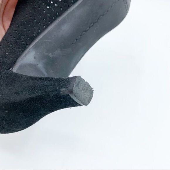 Stuart Weitzman Vintage Perforated Black Suede Heeled Loafers Sz 7 Work Office C - Picture 10 of 12